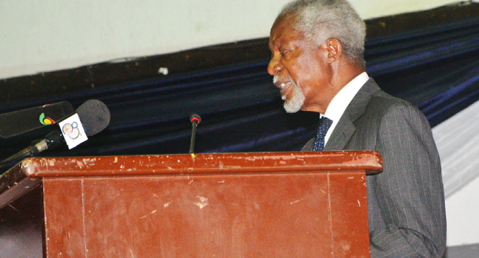 Busumuru Kofi Annan, Chancellor-University of Ghana (right),  delivering his speech as he opened the conference. 